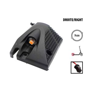 Cache plastique et Led Deck arriere droite Kukirin G2 Master pour trottinette électrique